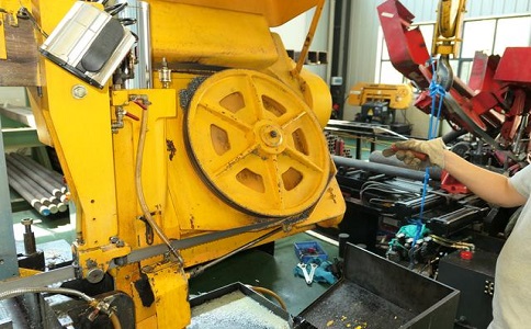 如何解决襄城卧式金属带锯床切削时出现的断带现象？